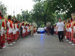 Sambut Anies-Sandi, Sejumlah Tokoh Berdatangan ke Balai Kota DKI