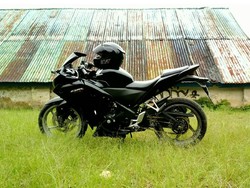 Si Hitam Seksi CBR 250R