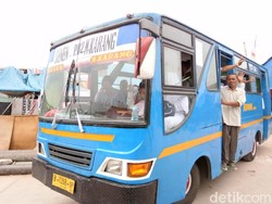 Warga Kampung Akuarium Berangkat Lebih Cepat ke Istana