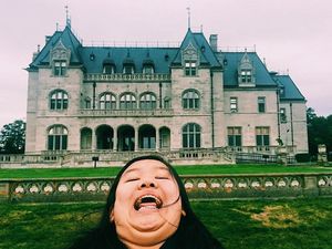 Foto Dagu Berlipat Jadi Tren Baru di Instagram