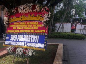 Foto: Bunga untuk Anies-Sandi di Balai Kota, Ada dari Menteri Susi Foto: Bunga untuk Anies-Sandi di Balai Kota, Ada dari Menteri Susi