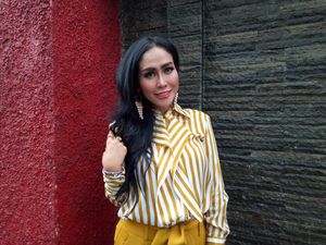 Suami Minta Ratu Meta Kembalikan Berlian Miliknya Suami Minta Ratu Meta Kembalikan Berlian Miliknya