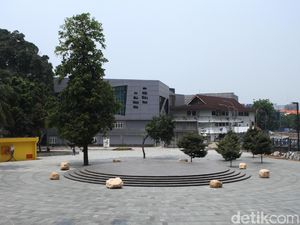 Anies Disindir Tak Ada Dialog soal Revitalisasi TIM