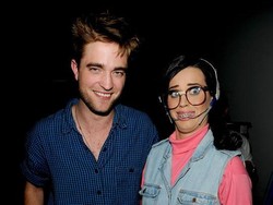 Katy Perry Kencan dengan Robert Pattinson
