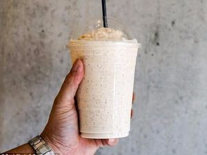 Hii.. Pria Ini Temukan Tikus Hidup dalam Milkshake Cokelatnya!
