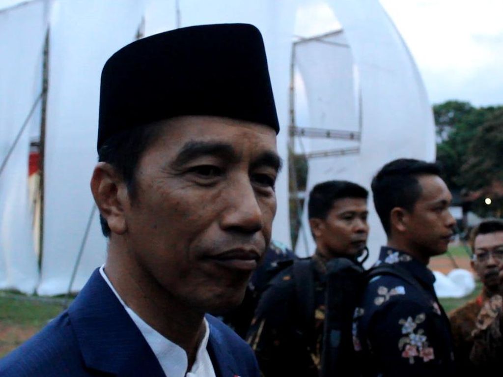 Jokowi: Ingat, Agustus-September 2018 Sudah Ada Capres-Cawapres Jokowi: Ingat, Agustus-September 2018 Sudah Ada Capres-Cawapres