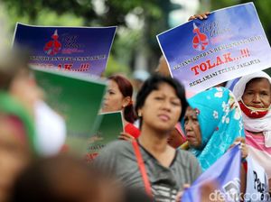 Tagih Janji, Ratusan Warga Gelar Aksi Tolak Reklamasi