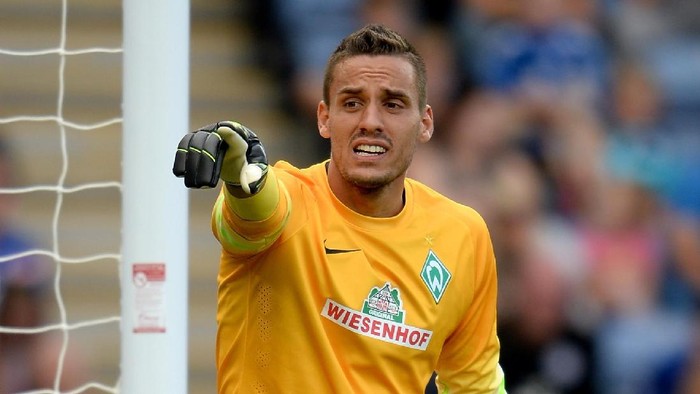 Kiper Ini Lakukan Penyelamatan Krusial... Menggunakan Kemaluan