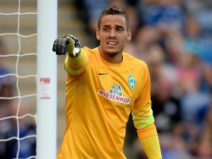 Kiper Ini Lakukan Penyelamatan Krusial... Menggunakan Kemaluan