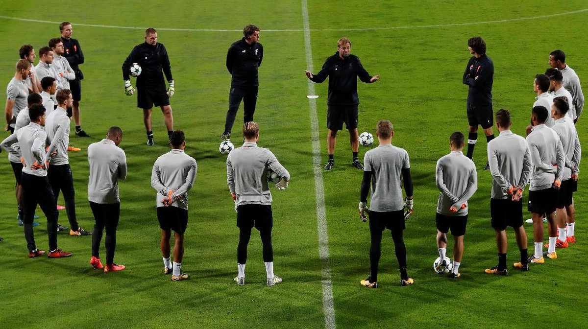 Juergen Klopp akan menurunkan kekuatan terbaik untuk menghadapi Maribor (Foto: Paul Childs/Action Images via Reuters)