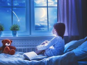 Maafkan Kami Belum Bisa Habiskan Banyak Waktu Bareng Kamu, Nak