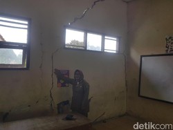 Kadisdik Serang: 700 Ruang Kelas Rusak Berat