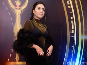 Denada Tak Ingin Protes Lihat Aisha Lawan Kanker Darah