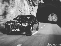 Butuh 13 Jam Buat Toyota dan 6 Bulan Rolls-Royce untuk Lahirkan Mobil