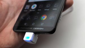 Pantaskah Ponsel Android Ini Dijual Rp 22 Juta?