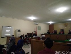 Jaksa Putar Video Aksi Kapolda Metro di Sidang Hidayat Pelapor Kaesang