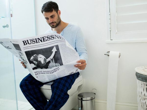 Tipe-tipe Orang Dilihat dari Perilakunya Saat BAB di Kantor