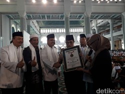 Lomba Dai/Daiyah yang Digelar Polda Jatim Pecahkan Rekor MURI