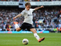 Terakhir Tottenham Menang di Anfield... Modric Masih Main