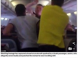 Mabuk di Pesawat, Pria Ini Pukul Wanita