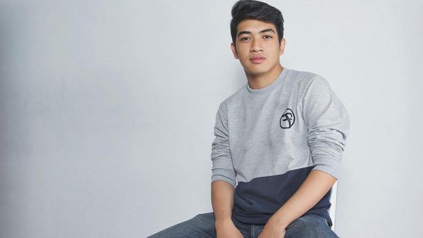 Transformasi Fachri Si Entong yang Makin Tampan dan Bikin Wanita Jatuh Hati Transformasi Fachri Si Entong yang Makin Tampan dan Bikin Wanita Jatuh Hati