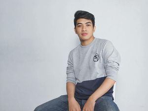 Transformasi Fachri Si Entong yang Makin Tampan dan Bikin Wanita Jatuh Hati Transformasi Fachri Si Entong yang Makin Tampan dan Bikin Wanita Jatuh Hati