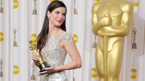 Gaya 7 Aktris Hollywood Pakai Gaun Marchesa karena Dipaksa Produser Cabul