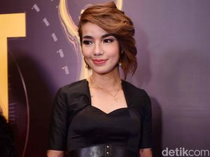 Menjauh dari Dunia Hiburan, Sheila Marcia Kini Menetap di Bali Menjauh dari Dunia Hiburan, Sheila Marcia Kini Menetap di Bali
