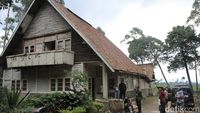 Foto: Seluk Beluk Rumah Pengabdi Setan