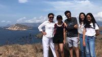 Ini Foto-foto Liburan Djarot dan Keluarga di Pulau Padar Labuan Bajo