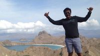 Pulau Padar: Dari Valentino Rossi Sampai Djarot