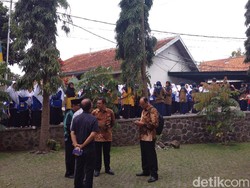 Ribuan Santri Darul Arqam Garut Bersiap Sambut Presiden Jokowi