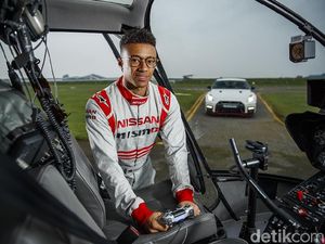 Nissan GT-R Bisa Ngebut 315 Km/Jam Dikendalikan Lewat Stick Games