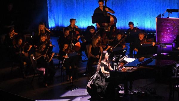 Kemewahan Konser Evanescence dengan Orkestra