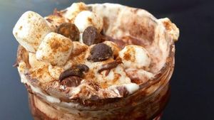 Selain Dioles Roti Tawar, Ini 10 Cara Enak Nikmati Nutella