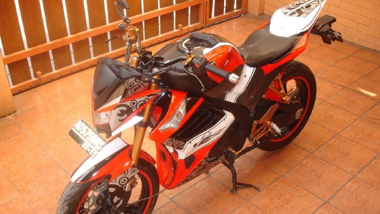Modifikasi Yamaha V-Ixion Perpaduan Street dan Sport Bike