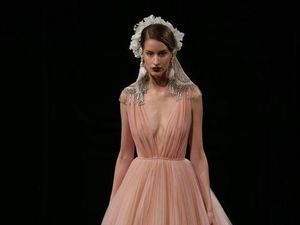 5 Arti Warna Baju Pengantin, Gaun Hitam Punya Makna Mendalam