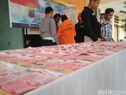 Dimas Kanjeng Ditangkap, Pengganda Uang di Cilacap Sempat Berhenti