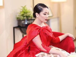 Jahatnya Netizen, Nagita Slavina Menawan Bergaun Merah Malah Dinyinyirin