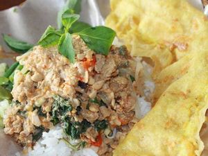 Mana Sarapan Enak yang Anda Suka? Nasi Liwet, Nasi Kuning atau Nasi Jamblang?