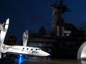 Dear Sultan, Pengin Wisata ke Luar Angkasa? Cek Nih Ongkosnya