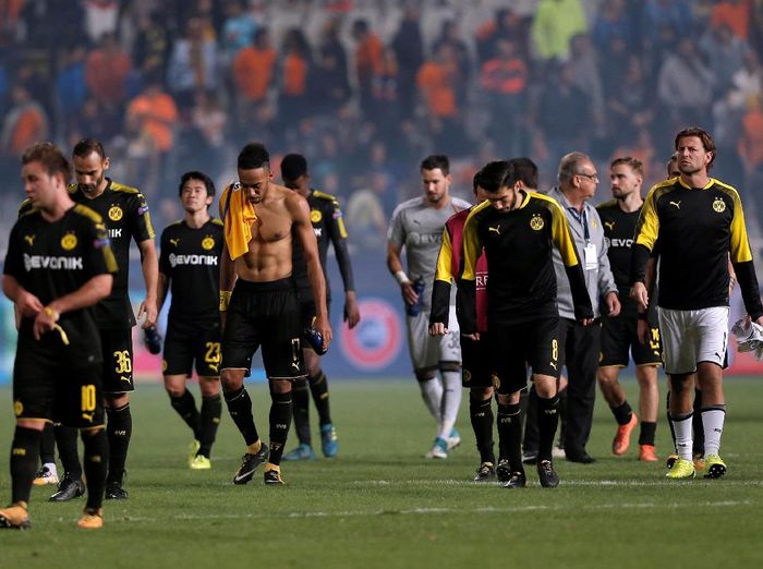 Borussia Dortmund usai pertandingan melawan Maribor (Foto: Alkis Konstantinidis/Reuters) Borussia Dortmund usai pertandingan melawan Maribor (Foto: Alkis Konstantinidis/Reuters)