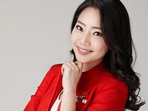Model Cantik Asal Korea yang Baru Jadi Istri Bos AirAsia Tony Fernandes