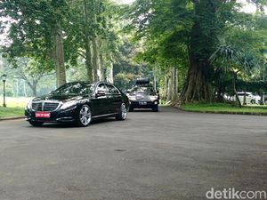 Emir Qatar Syekh Tamim Tiba di Istana Bogor