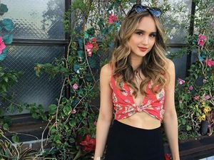 Its Summer Time! Penampilan Seksi Cinta Laura