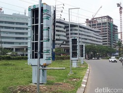 Fenomena Reklame Bodong di Surabaya, Bagaimana Penertibannya?