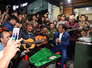 Video Jokowi dan Menteri Basuki Konser dengan Musisi Jalanan