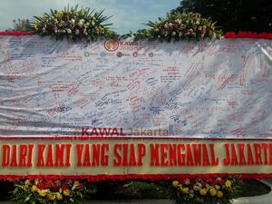 Partai Pendukung Ahok-Djarot Kirim Karangan Bunga untuk Anies-Sandi