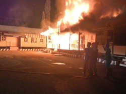 Gedung Mapolres Kepulauan Selayar Terbakar