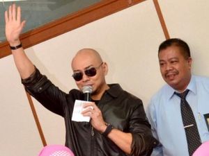 Sambil Menangis, Ini Permintaan Maaf Netizen yang Sebar Foto Deddy Corbuzier Sambil Menangis, Ini Permintaan Maaf Netizen yang Sebar Foto Deddy Corbuzier